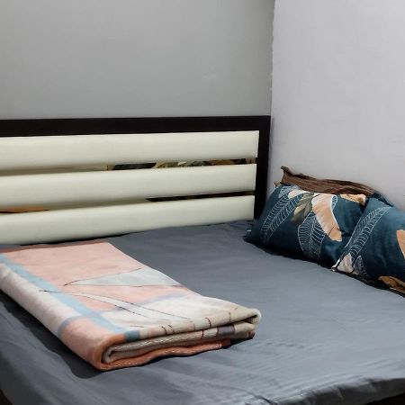 Kalpeshwar Homestay Удджайн Екстер'єр фото